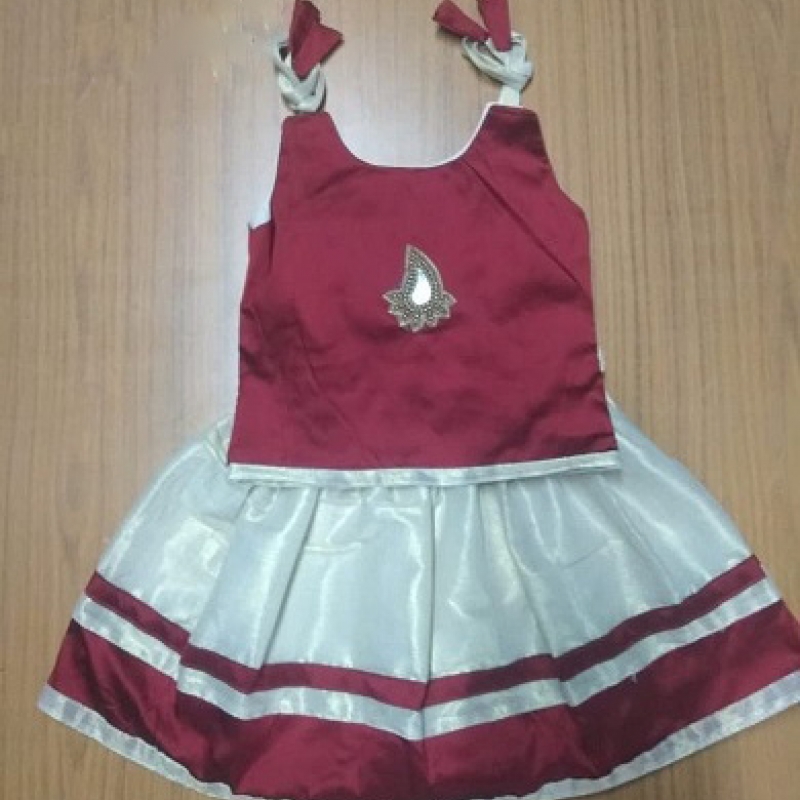 Kids pattupavada Set red top and white color skirt with red border and  simple handwork design 