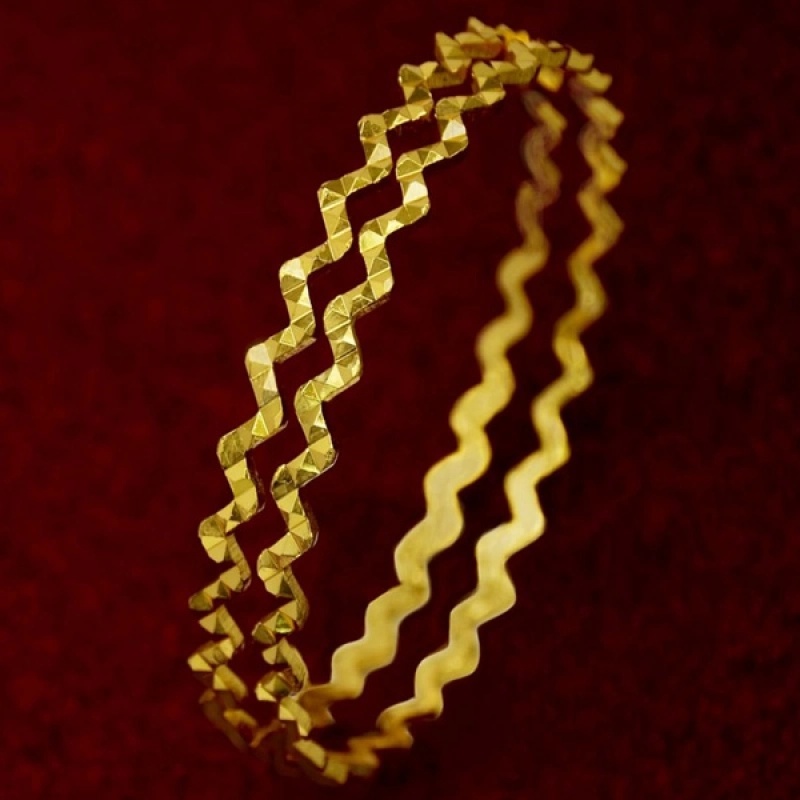 Daily Wear Designer Gold Plated ZigZag Bangles
