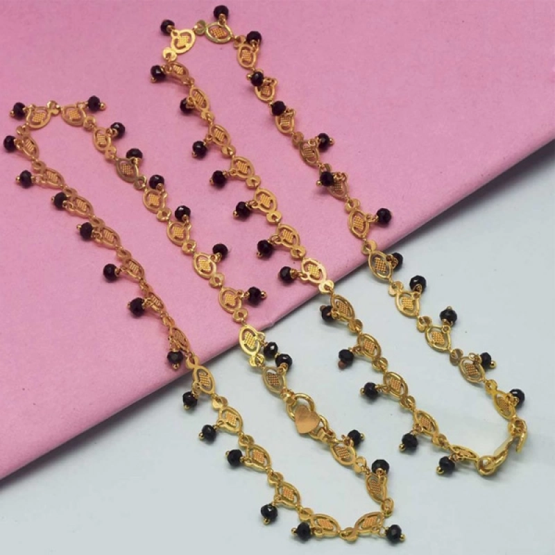 STYLISH GOLD PLATED BLACK CRYSTAL ANKLETS FOR WOMEN