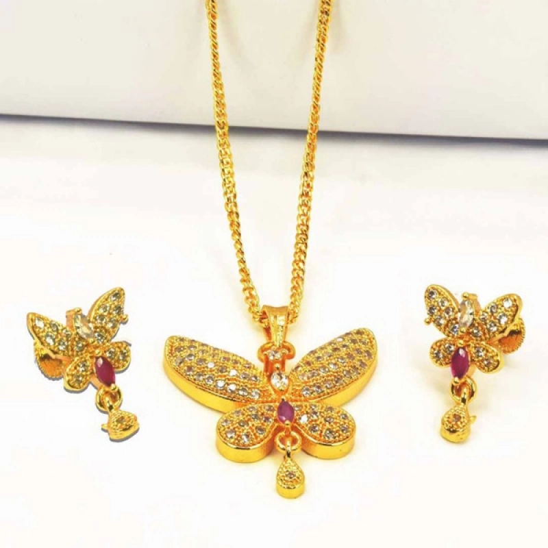 BEAUTIFUL GOLD PLATED THIN CHAIN BUTTERFLY PENDANT SET