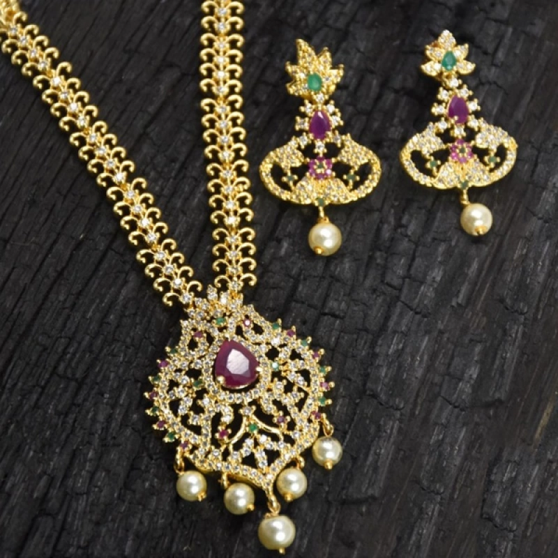 DELICATE PREMIUM GOLD PLATED CZ RUBY EMERALD NECKLACE SET