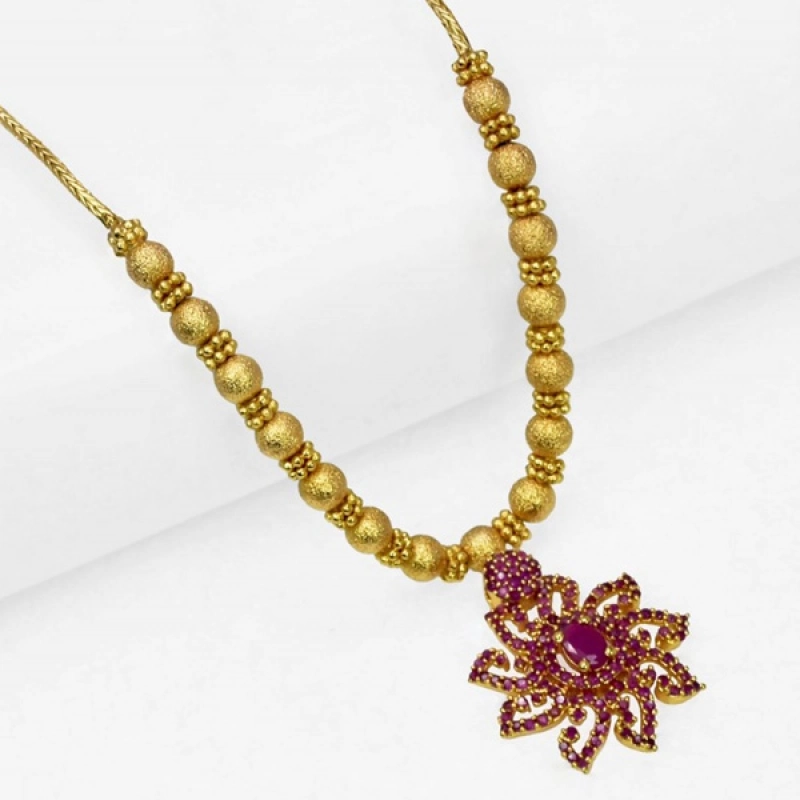 FASCINATING GOLD PLATED RUBY FLORAL PENDANT BEADS NECKLACE