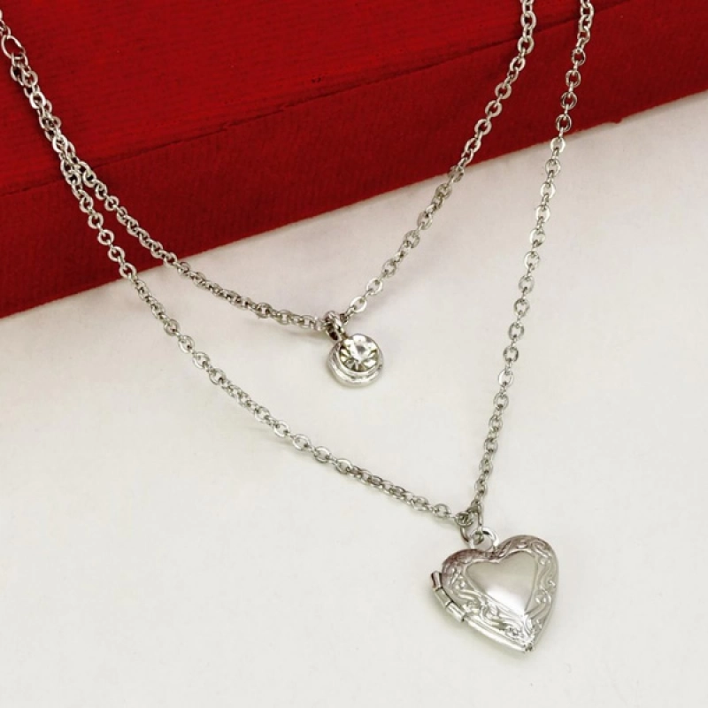 STUNNING SILVER TONE DOUBLE LAYER CHAIN WITH HEART LOCKET