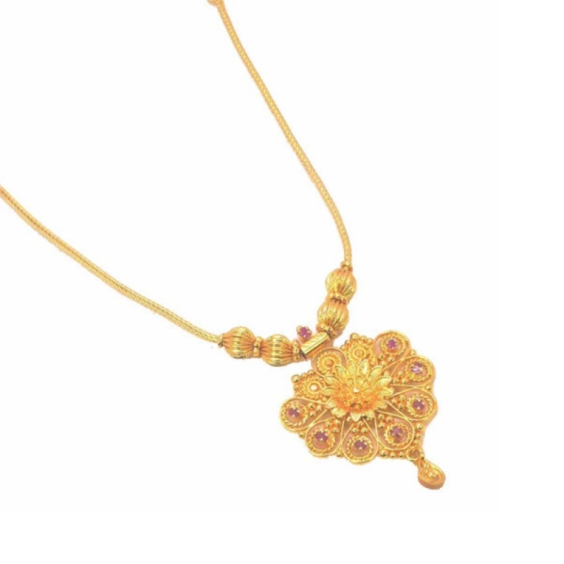 GOLD PLATED SNAKE CHAIN RUBY FLORAL PENDANT NECKLACE