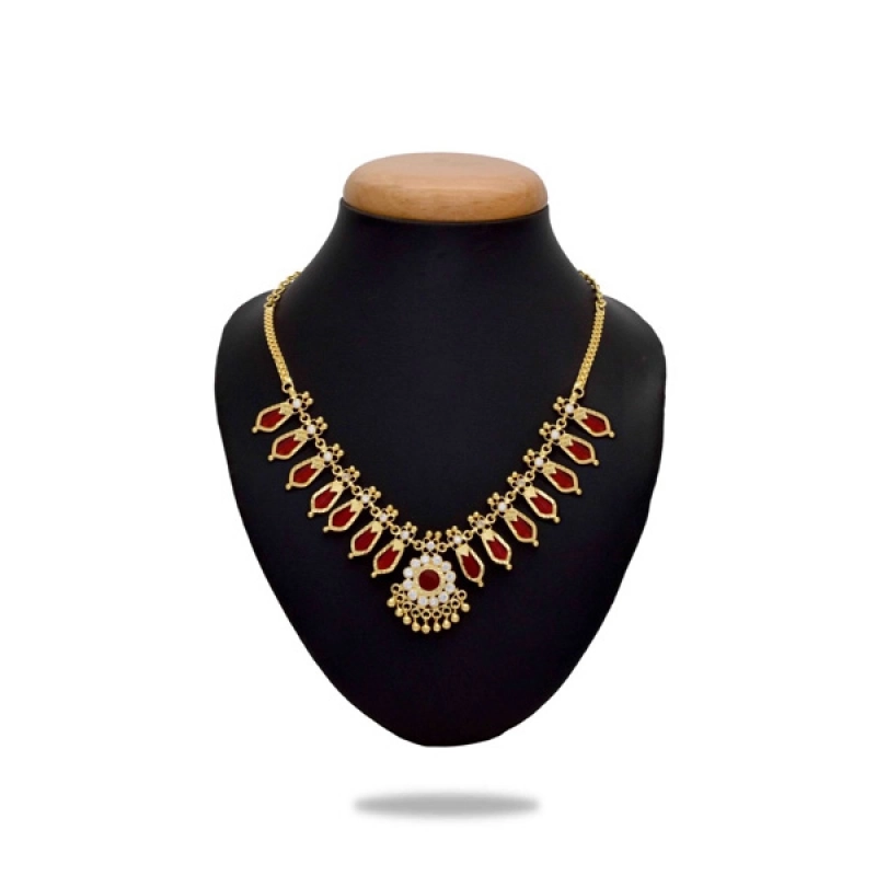 SOUTH INDIAN TRADITIONAL GOLD PLATED NAGAPADAM NECKLACE