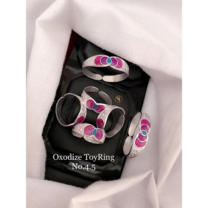 Oxidised toe rings